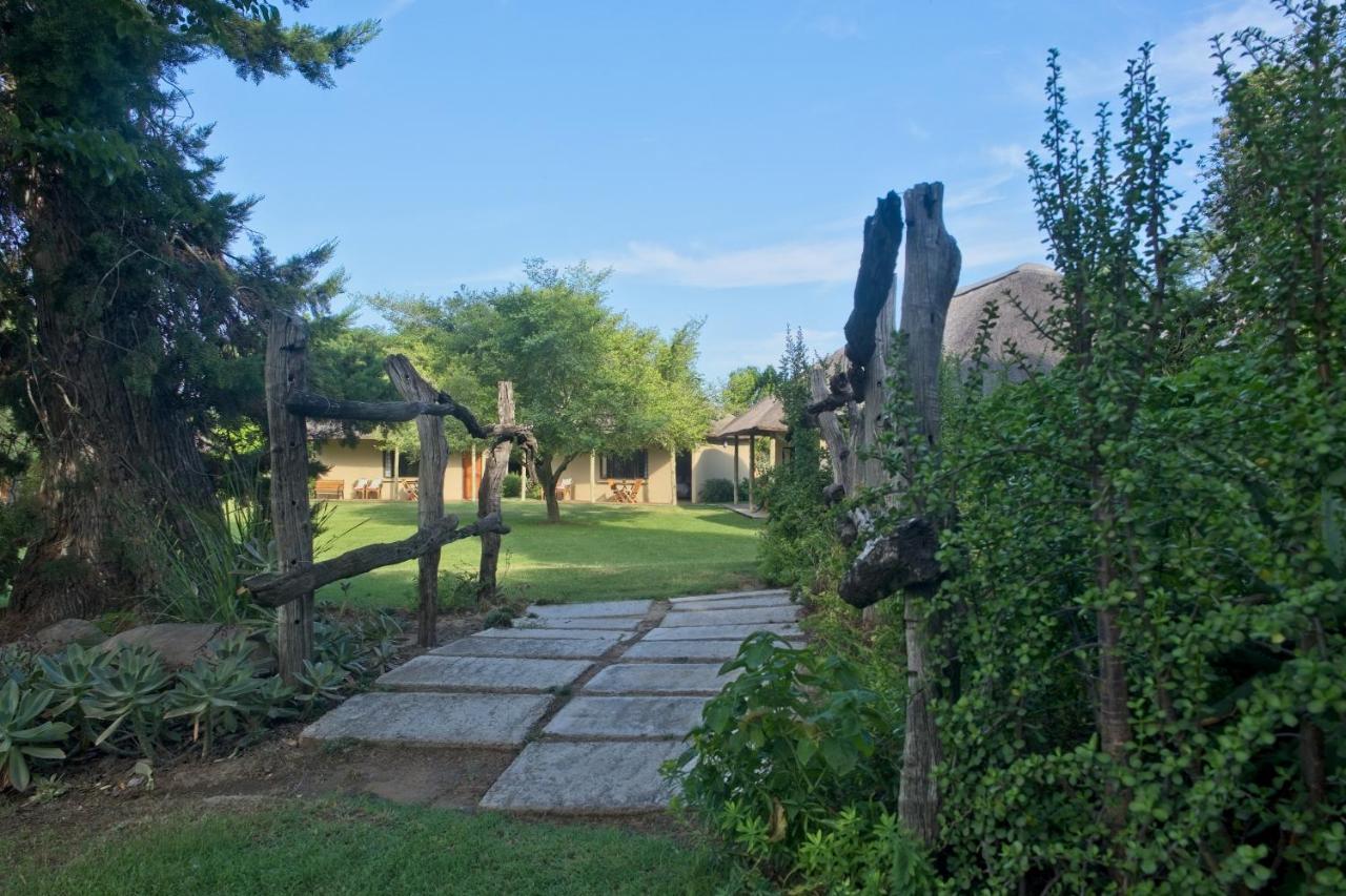 אדו Chrislin African Lodge מראה חיצוני תמונה